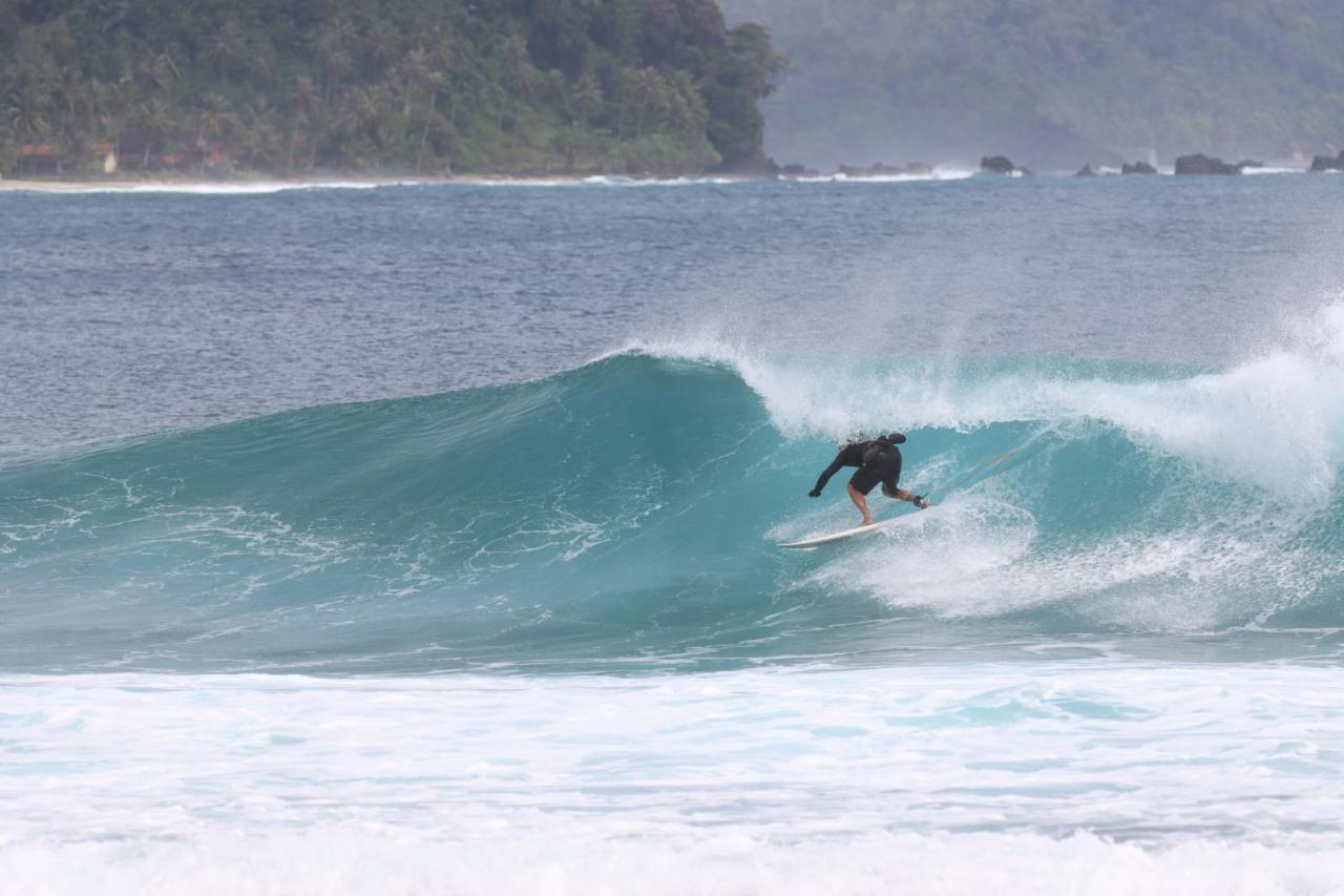 Rumah Nalu Surf Camp Krui Eksteriør bilde