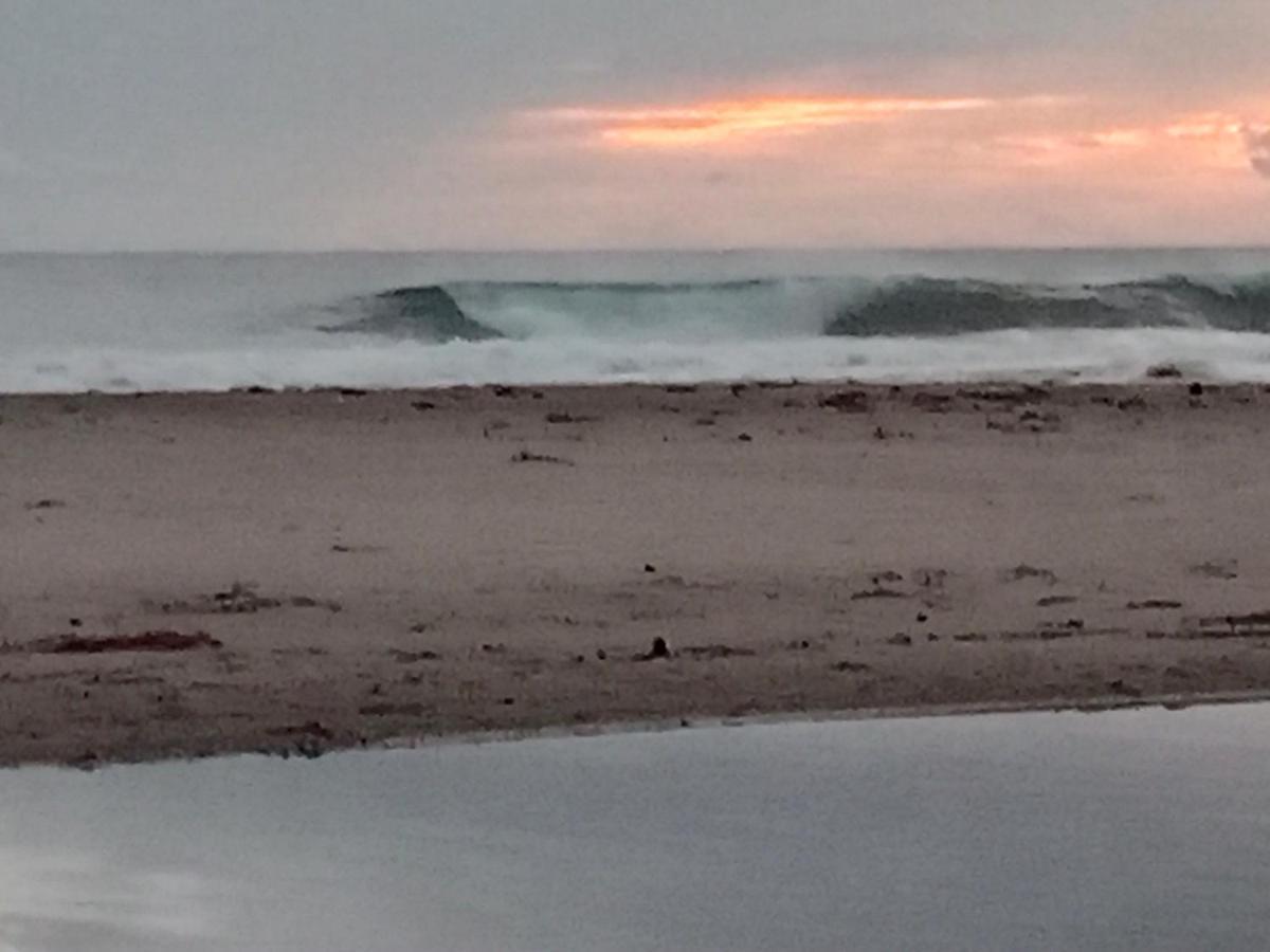 Rumah Nalu Surf Camp Krui Eksteriør bilde
