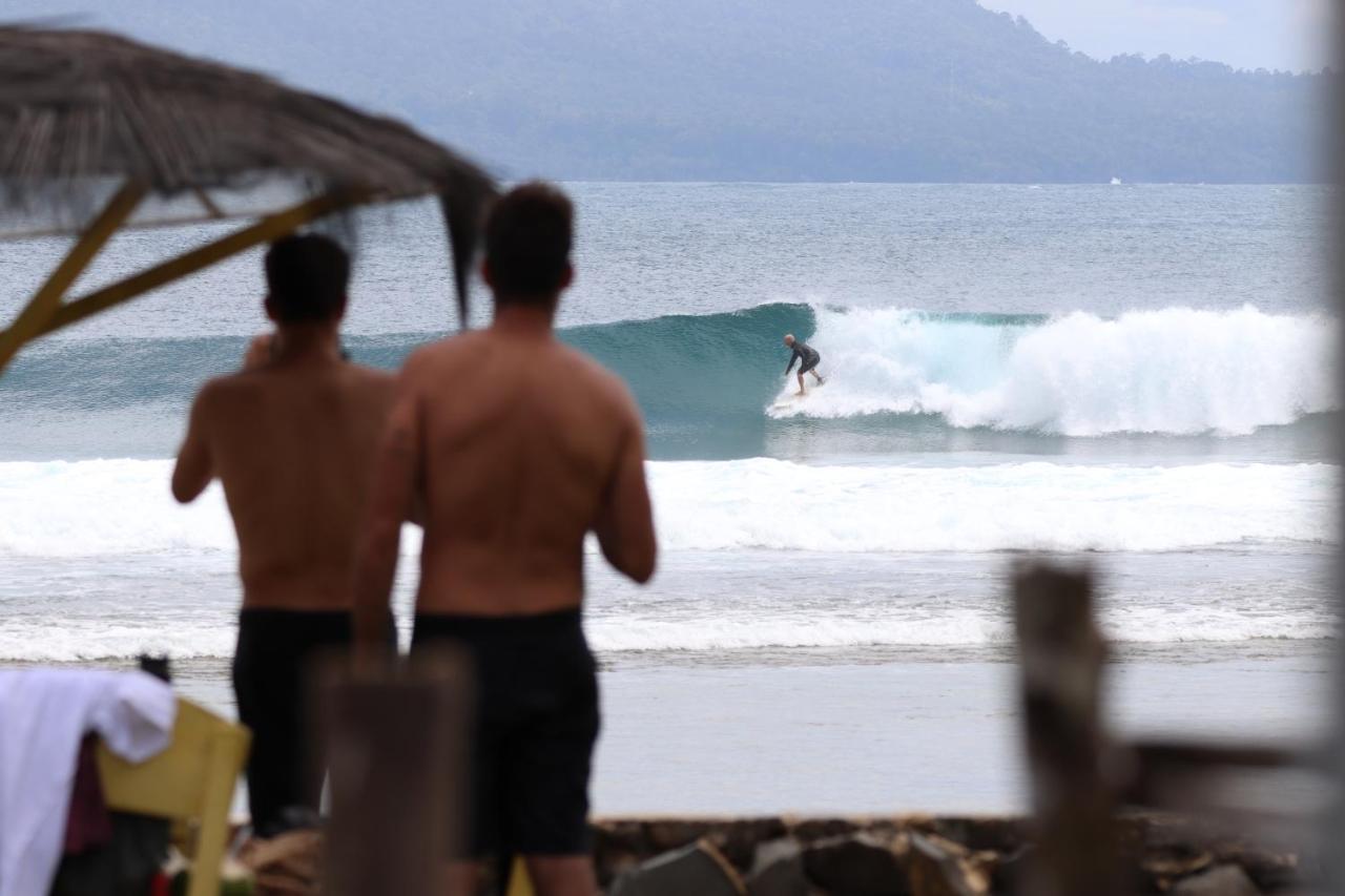 Rumah Nalu Surf Camp Krui Eksteriør bilde