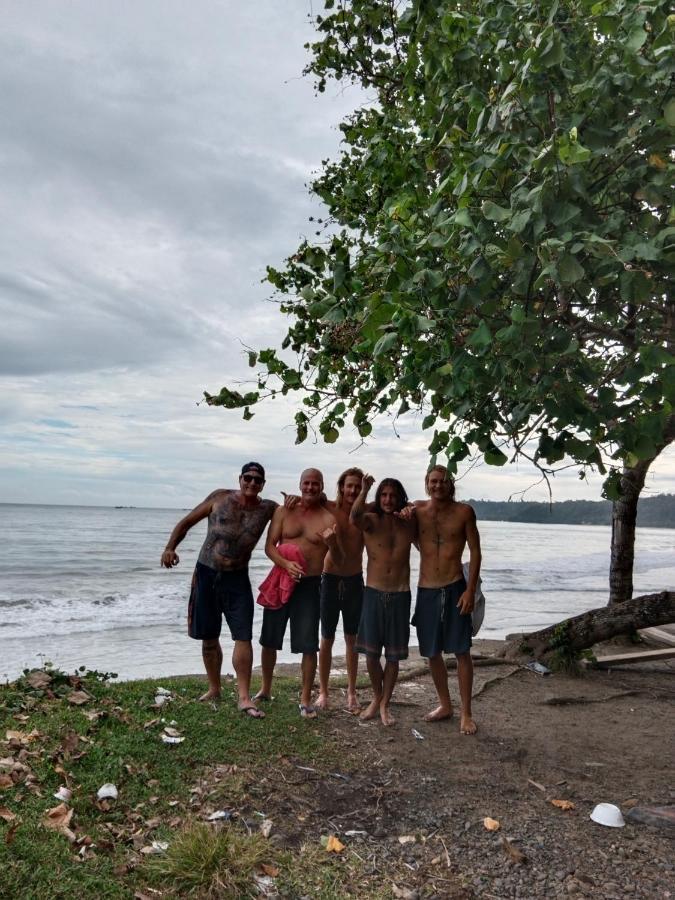 Rumah Nalu Surf Camp Krui Eksteriør bilde