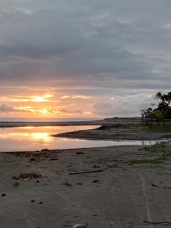 Rumah Nalu Surf Camp Krui Eksteriør bilde